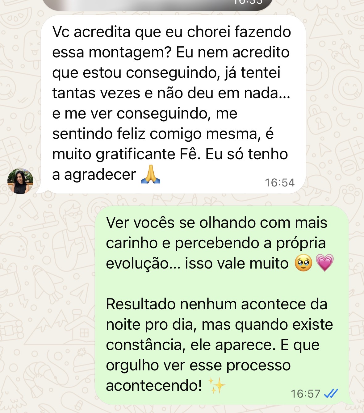 Print de conversa no WhatsApp: mensagem longa de uma aluna às 16h54 e a resposta da Fernanda às 16h57.